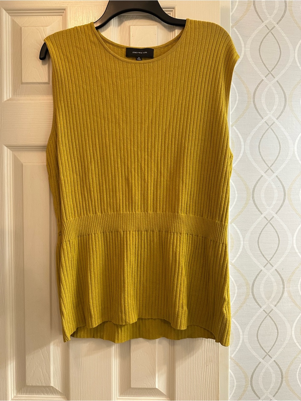 Jones New York  Ribbed Sleeveless sweater Top - Mustard